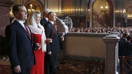 Дмитрий Медведев c супругой присутствовали на торжественном богослужении по случаю праздника Пасхи в храме Христа Спасителя