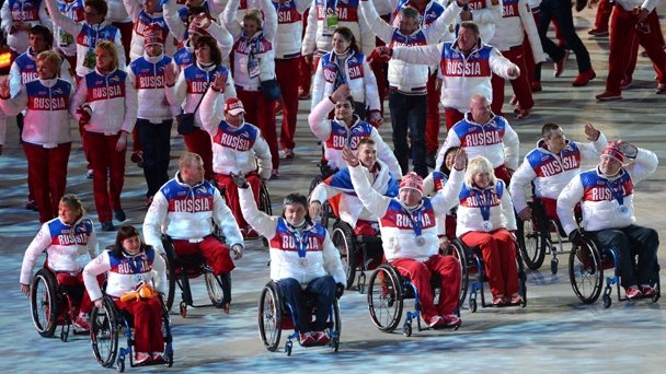 Представители России перед началом церемонии закрытия зимних Паралимпийских игр в Сочи. Фото РИА Новости